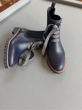 Bernardo Navy Chelsea Rain Boots with Tan Trim and Striped Laces 8